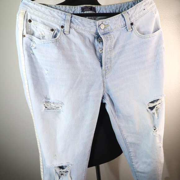 Abercrombie & Fitch Ames Low Rise Slim Boyfriend Jean size 31/12 - Picture 1 of 7